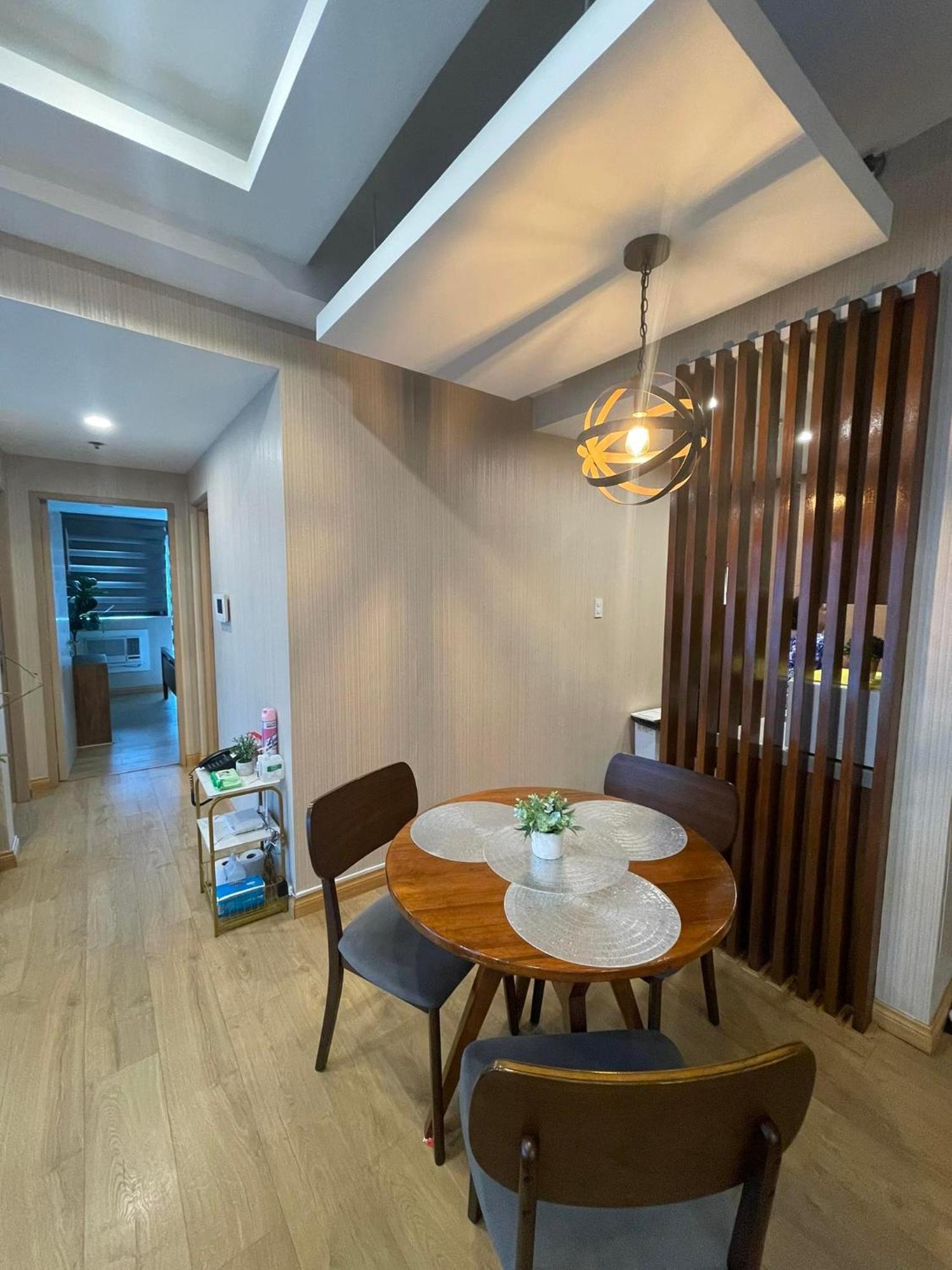Bsa Twin Towers Aparthotel Mandaluyong Exterior photo