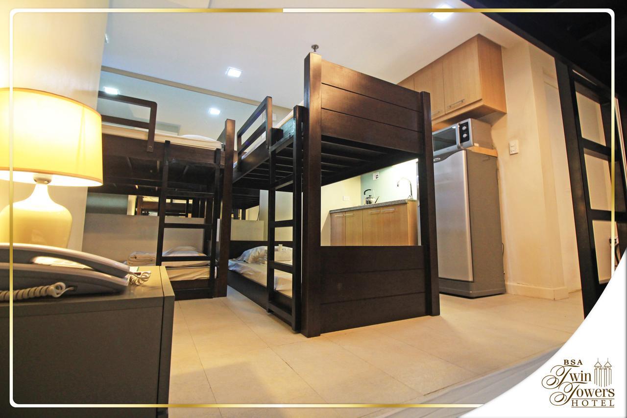Bsa Twin Towers Aparthotel Mandaluyong Exterior photo